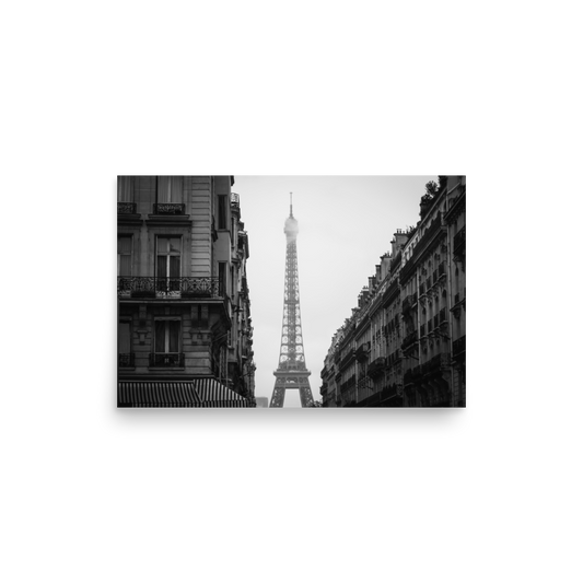 Tirage photo de Paris "Misty Eiffel Tower B&W" - Paris - The Artistic Way