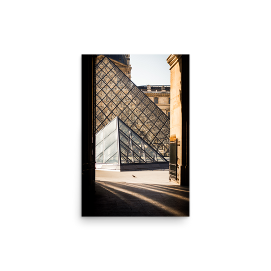 Tirage photo de Paris "Louvre Lights and Shadows" - Paris - The Artistic Way