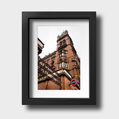 Tirage Photo de Londres "Saint Pancras Station building in London" - Londres - The Artistic Way