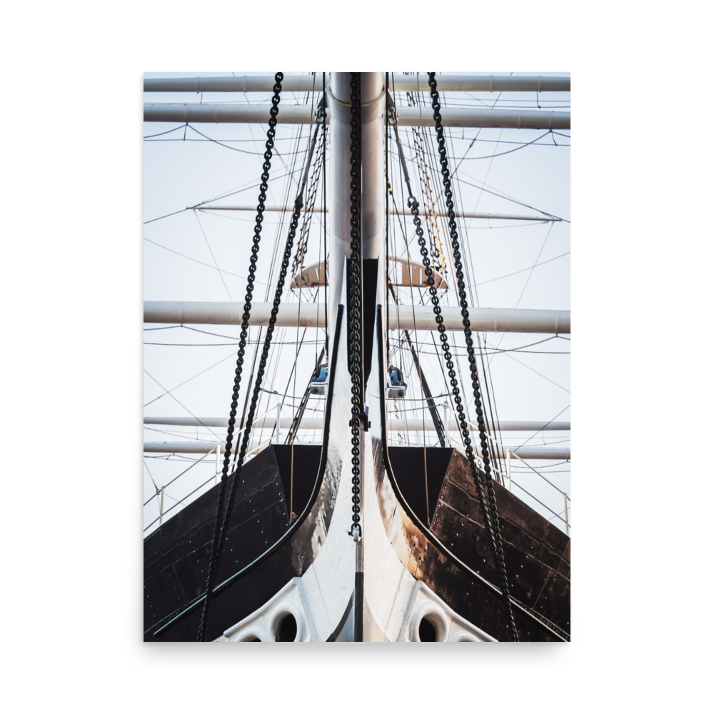 Tirage photo Inspiration "Bow of a historic sailing ship in NYC" - Maritime - The Artistic Way