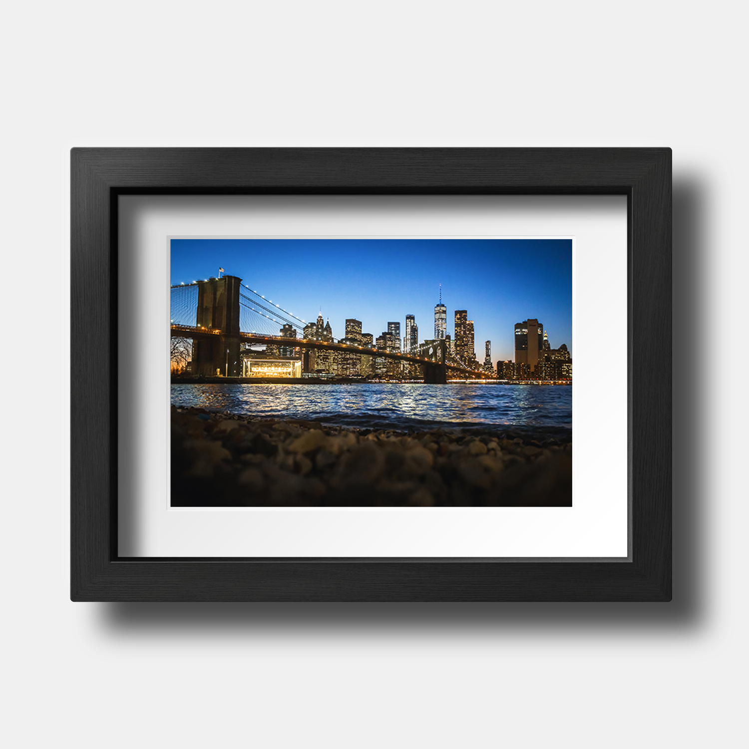 Tirage photo de New York "Nightscape of New York and the Brooklyn Bridge" - NY - The Artistic Way