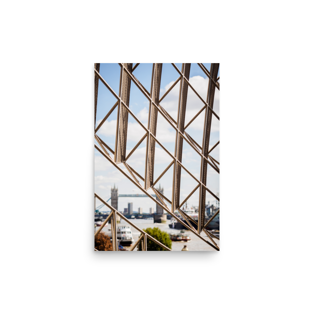 Tirage photo de Londres "Tower Bridge on the web" - Londres - The Artistic Way