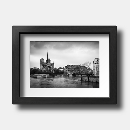 Tirage photo de Paris "Back of Notre-Dame b&w 2018" - Paris - The Artistic Way