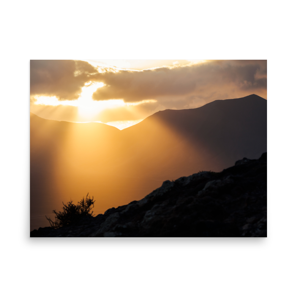 Tirage photo de Lanzarote "Divine sunrise over the volcanoes" - Îles Canaries - The Artistic Way