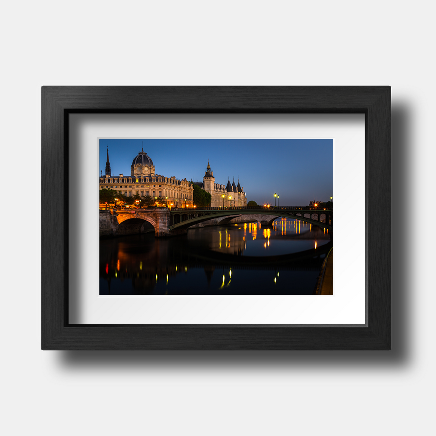 Tirage photo de Paris "Blue Conciergerie" - Paris - The Artistic Way