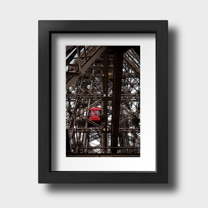 Tirage photo de Paris "Lifting Web Tower" - Paris - The Artistic Way