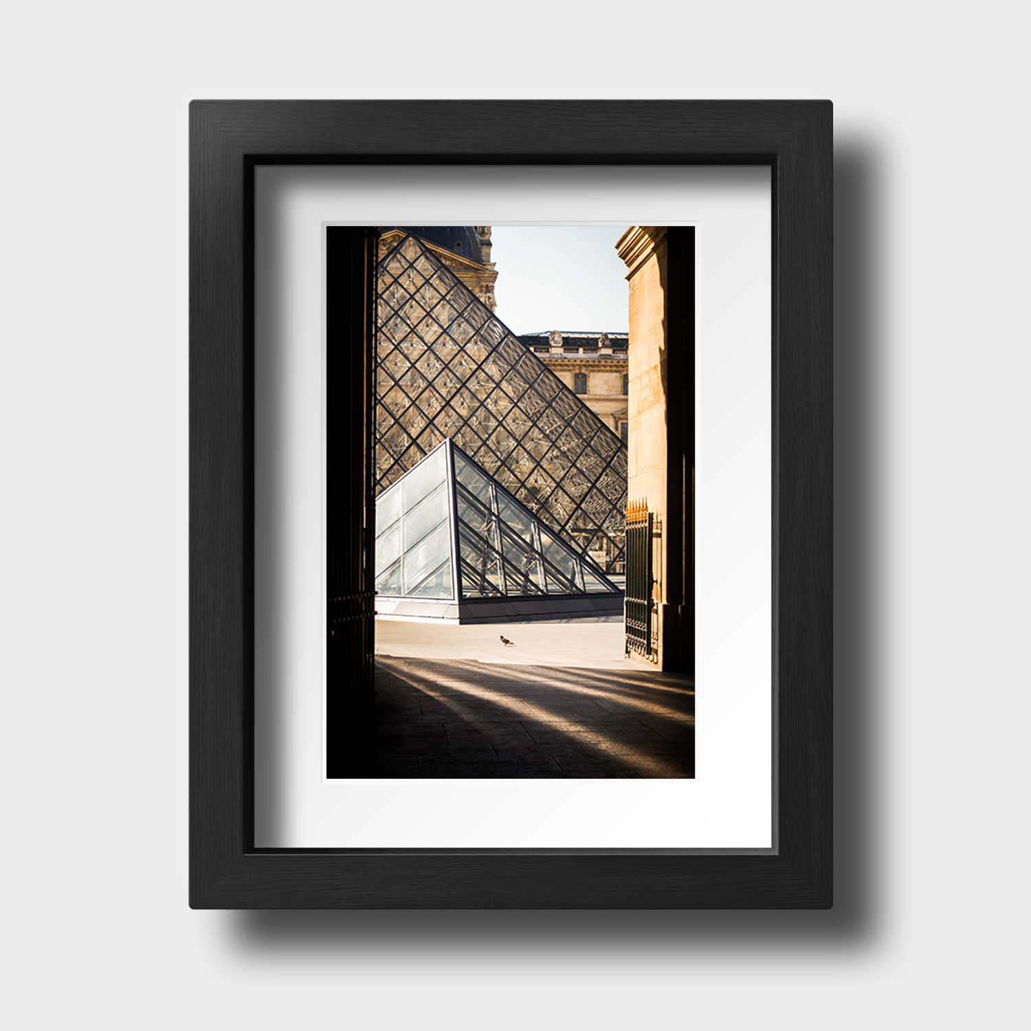 Tirage photo de Paris "Louvre Lights and Shadows" - Paris - The Artistic Way