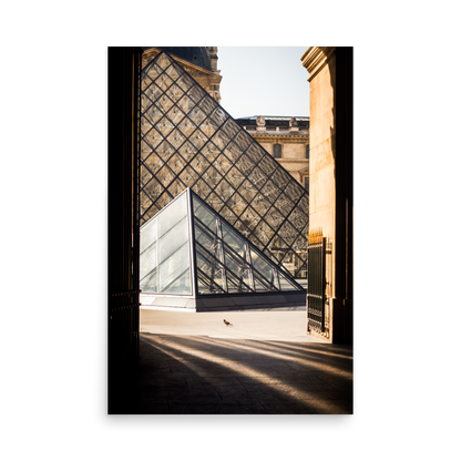 Tirage photo de Paris "Louvre Lights and Shadows" - Paris - The Artistic Way