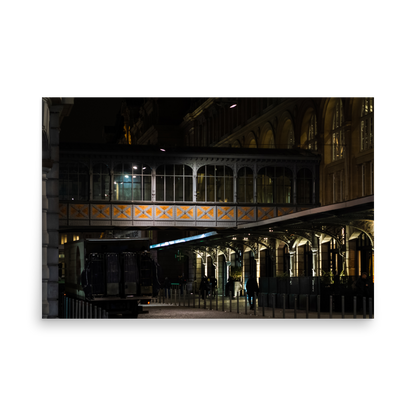 Tirage photo de Paris "Night atmosphere at Saint Lazare train station" - Paris - The Artistic Way