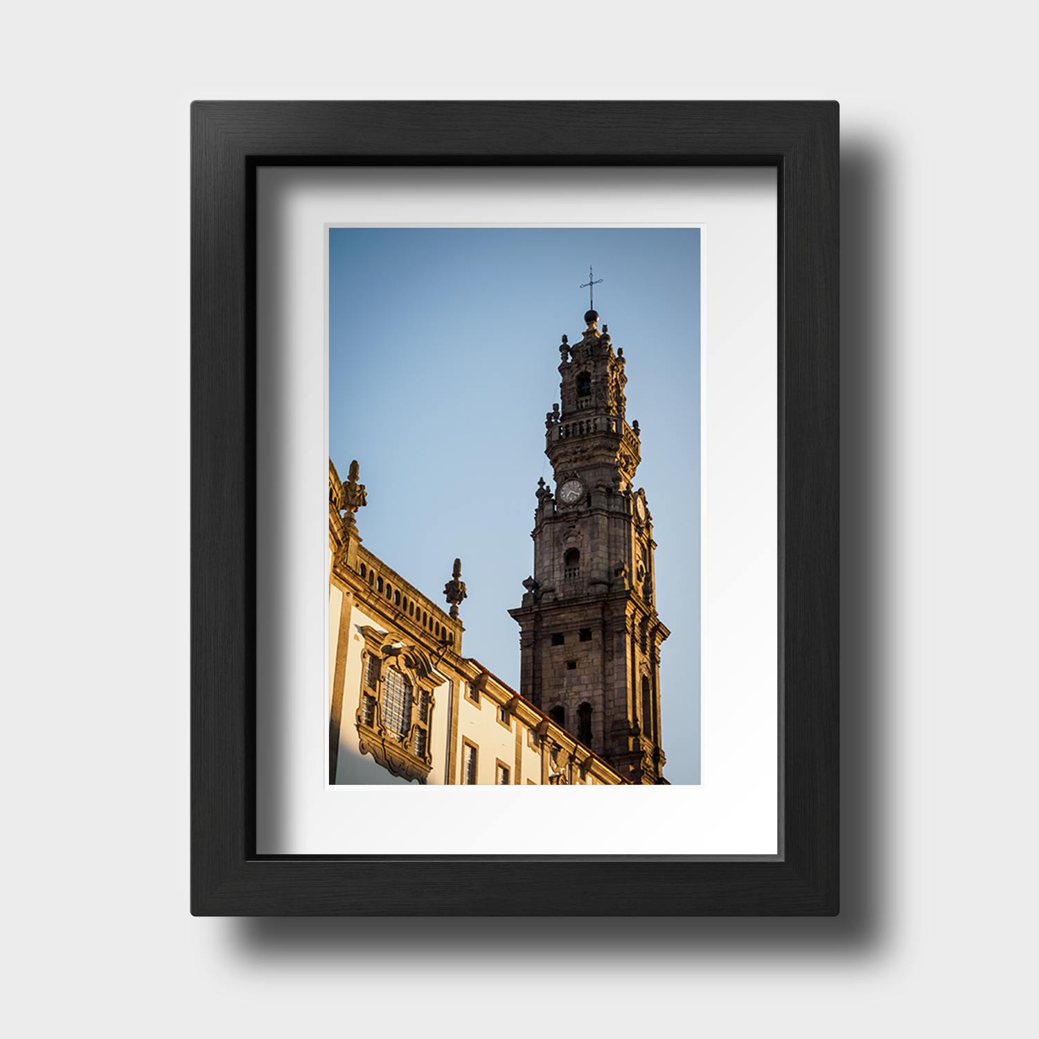 Tirage photo de Porto "Sunset over the tower of the Clerigos Church in the center of Porto" - Porto - The Artistic Way