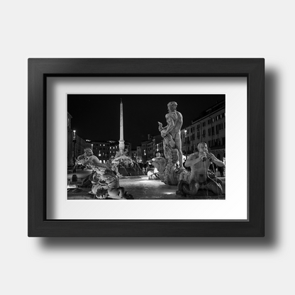 Tirage photo de Rome "B&W Piazza Navona at Night" - Rome - The Artistic Way