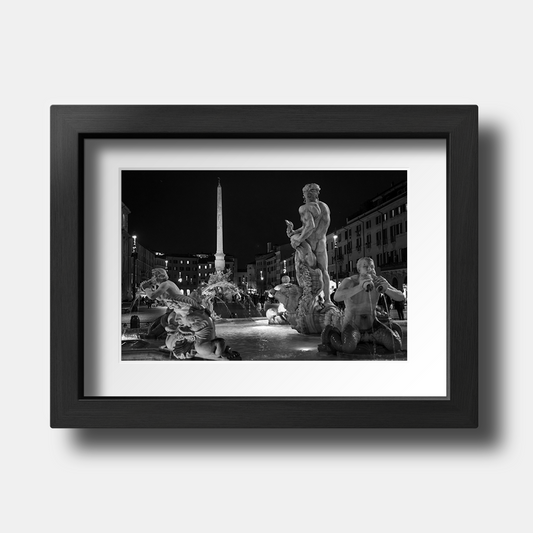 Tirage photo de Rome "B&W Piazza Navona at Night" - Rome - The Artistic Way