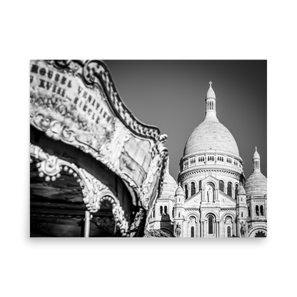 Tirage photo de Paris « The Sacred Heart from the carousel of Montmartre B&W » – Paris