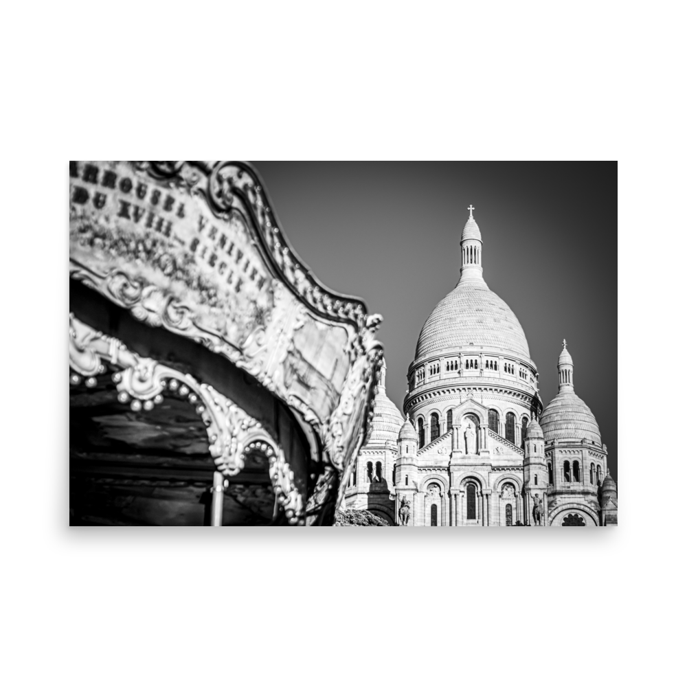 Tirage photo de Paris « The Sacred Heart from the carousel of Montmartre B&W » – Paris