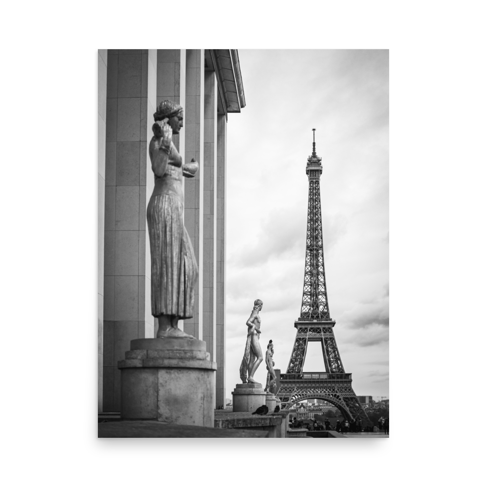 Tirage photo de Paris "Tour Eiffel depuis le Parvis des Droits de l'Homme en N&B" - Paris - The Artistic Way