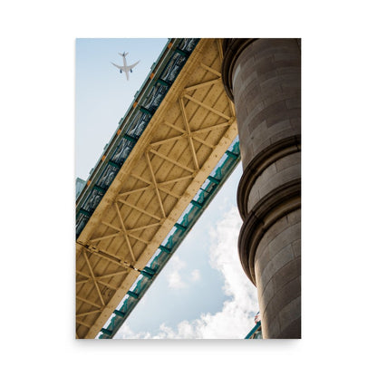 Tirage photo de Londres "Flight over Tower Bridge" - Londres - The Artistic Way