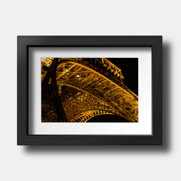 Tirage photo de Paris "Iron web of the Eiffel Tower" - Paris - The Artistic Way