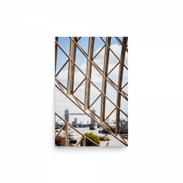 Tirage photo de Londres "Tower Bridge on the web" - Londres - The Artistic Way